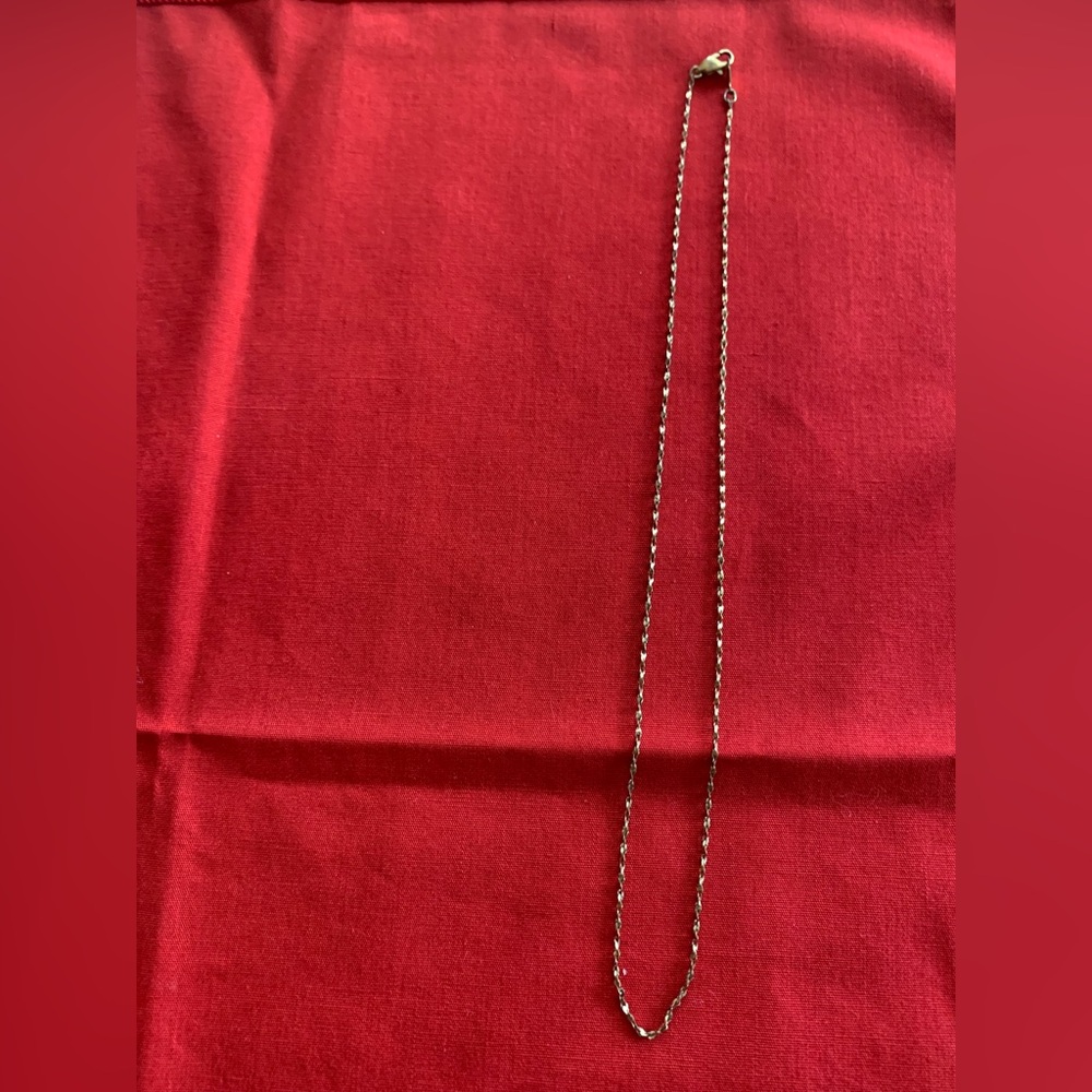 Women’s gold chain